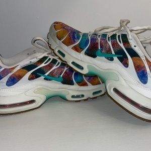NIKE AIR MAX PLUS ALTERNATIVE GALAXY